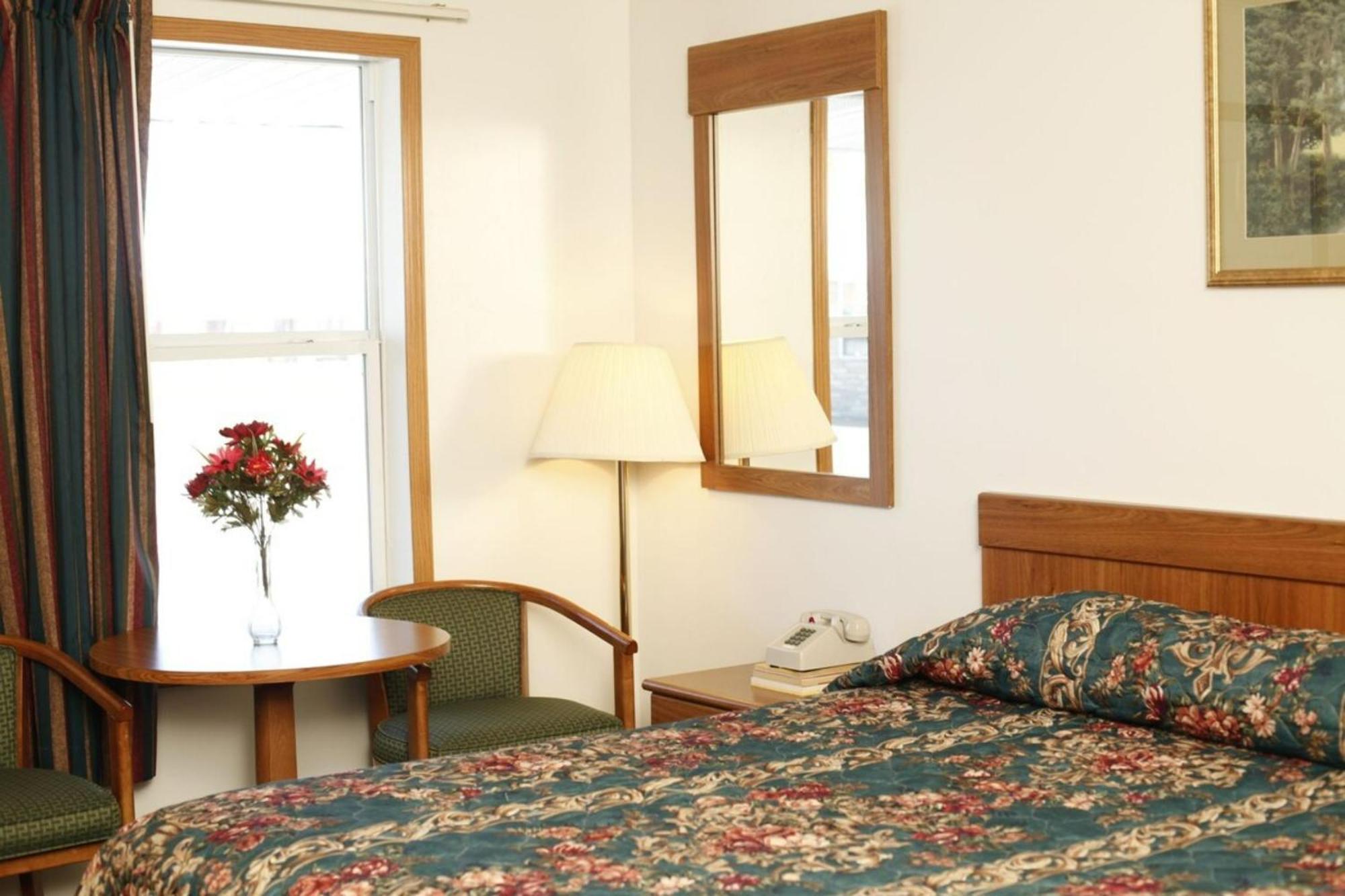Oyo Travelier Motel Macon Екстериор снимка