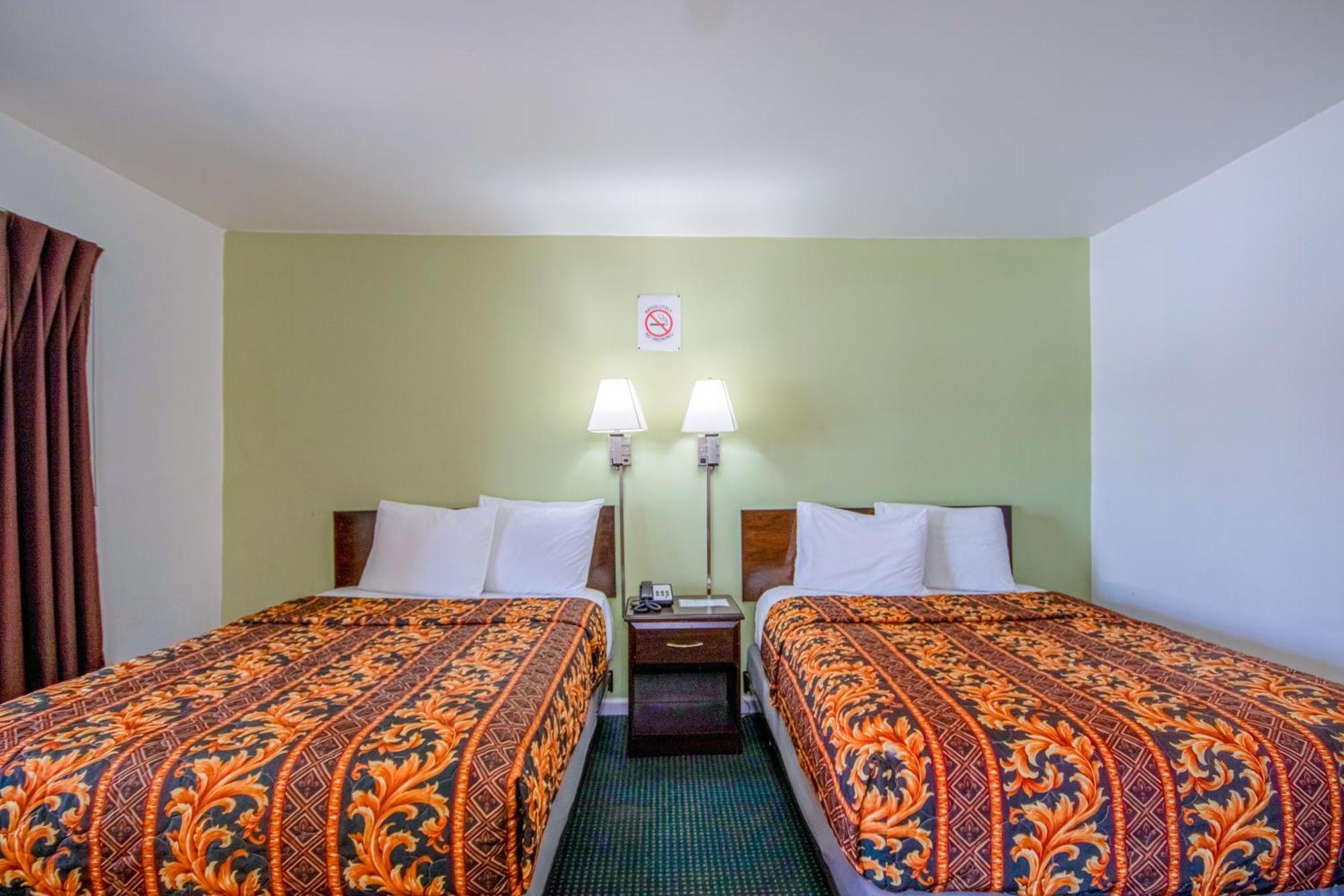 Oyo Travelier Motel Macon Екстериор снимка