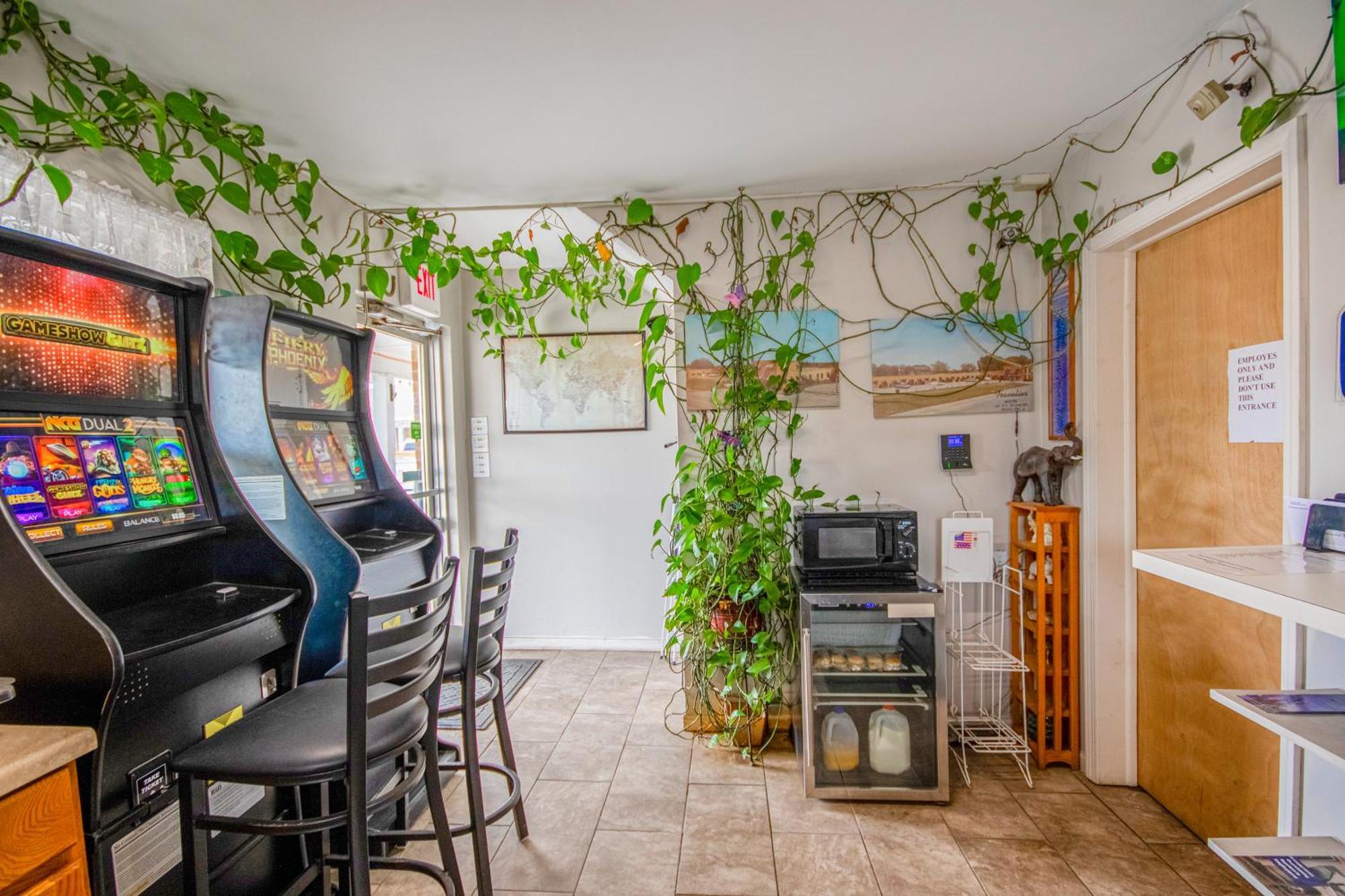 Oyo Travelier Motel Macon Екстериор снимка