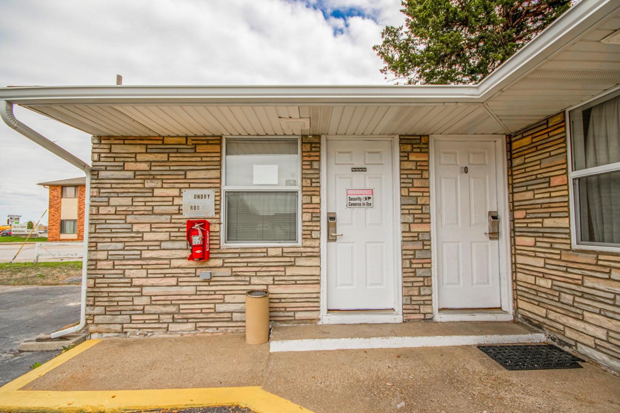 Oyo Travelier Motel Macon Екстериор снимка
